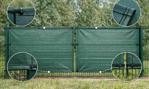Pokazano, jak zamontować siatkę cieniującą na ogrodzeniu za pomocą opasek zaciskowych i oczek. Detale pokazują mocowanie do słupków i krawędzi.